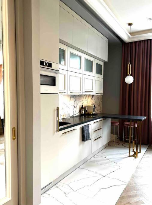 Studio Apartment In The Center Of Рига Екстер'єр фото